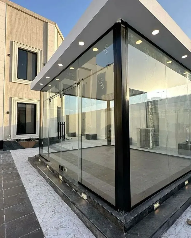 بناء مجالس خارجية حديثة في الرياض