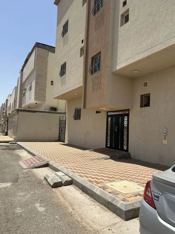 خدمات الدهان والترميمات وتشطيب في شمال الرياض