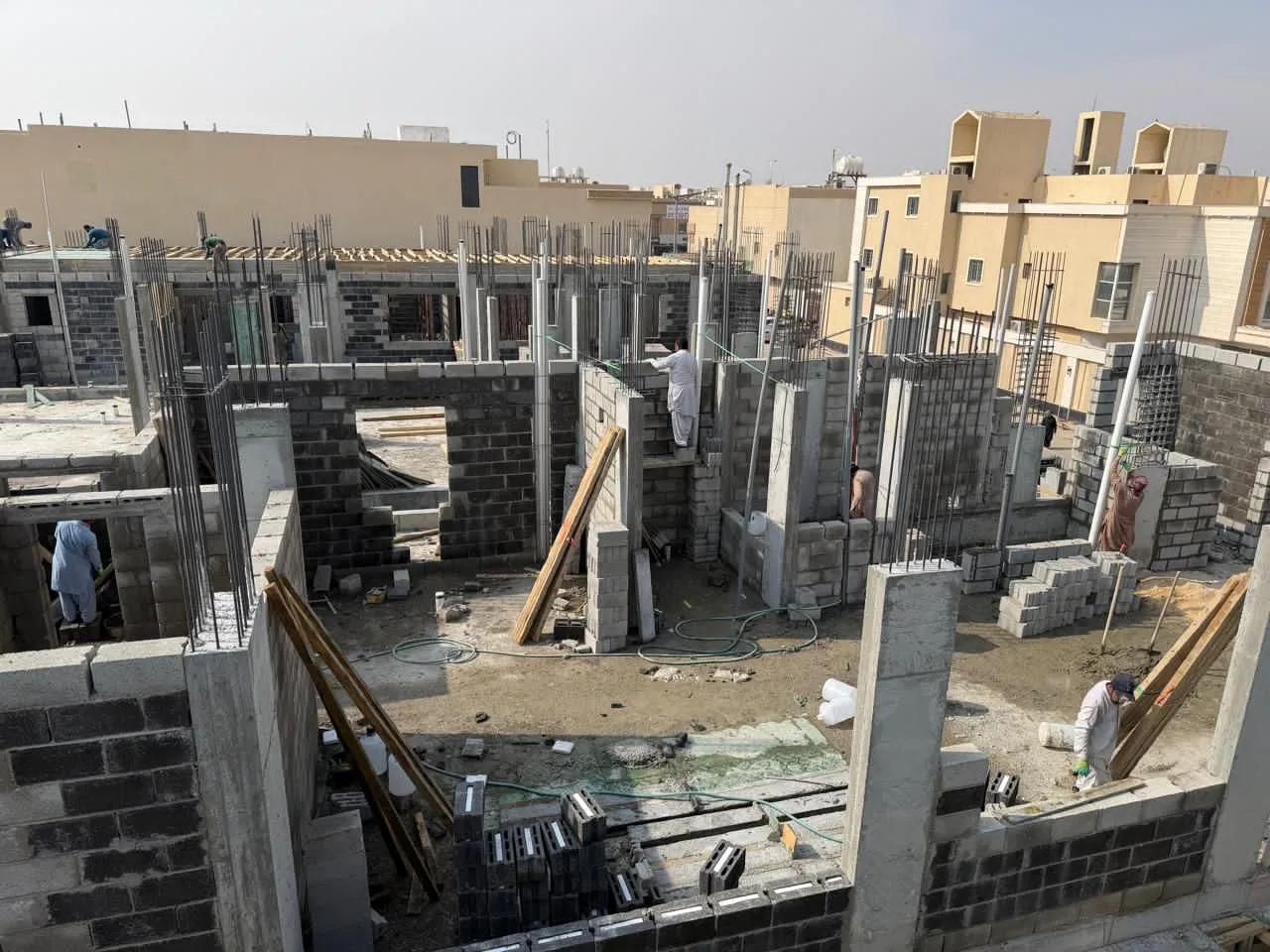 الترميم والتشطيب في الرياض: ترميم مباني - تشطيب مباني