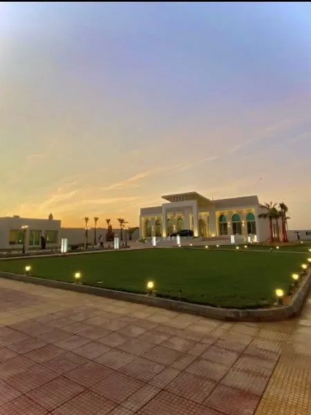 مقاولات عامة للبناء وترميم ودهانات وتركيب ورق جدران حي الروضة 