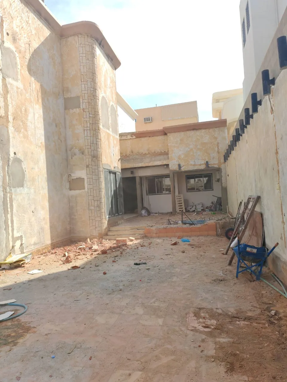 شركه تنفيذ أعمال مقاولات عامه حي المربع والملقا والنرجس