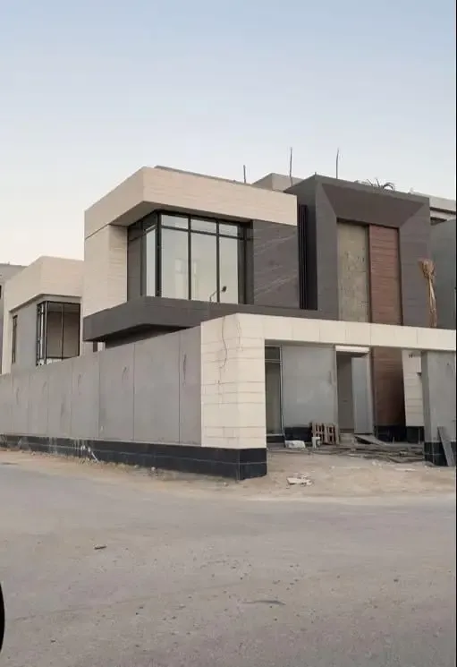 ترميم المباني لإعادة إحياء العقارات بشمال الرياض