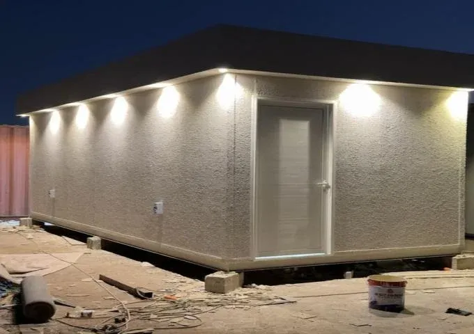 مقاول بناء غرف إضافية خارجية وملاحق للاستراحةفي حي الملقا 