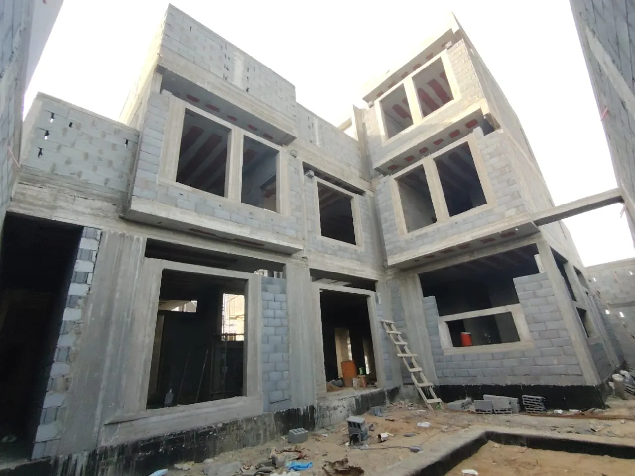 مقاولات عامه في حي عكاظ لترميم المباني والبناء الحديثة 