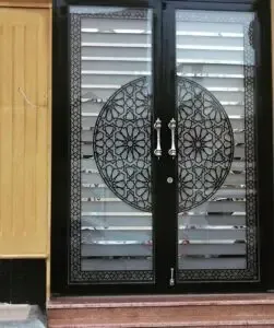 حداد متنقل:لتركيب الأبواب والشبابيك ونوافذ في شمال الرياض 