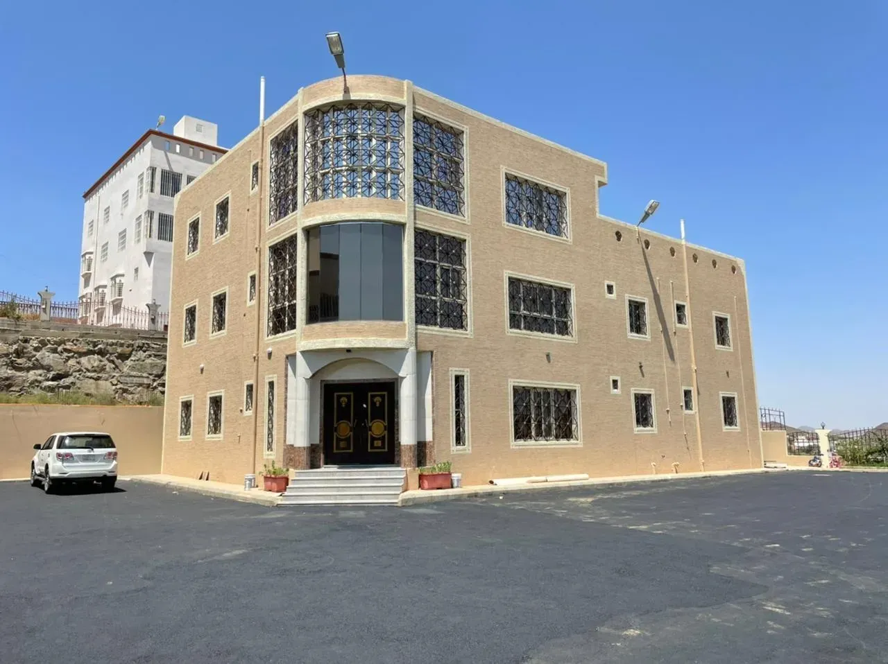 بناءوترميم فلل وعمائرفي حي العارض | إتقان، ضمان، وسعر