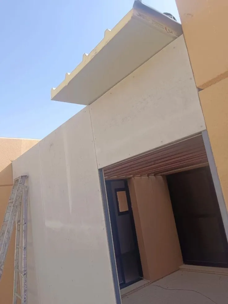 مقاول بناء ملاحق اسمنت بورد وجي آر سي حي المزاحمية والملقا 