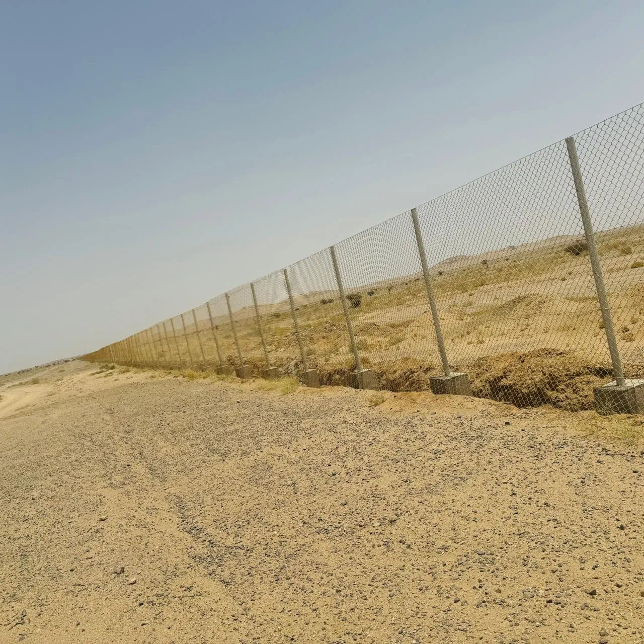 مقاول شبوك الرياض | تركيب كافة أنواع الشبوك والمجلفن بأسعار تنافسية 2026