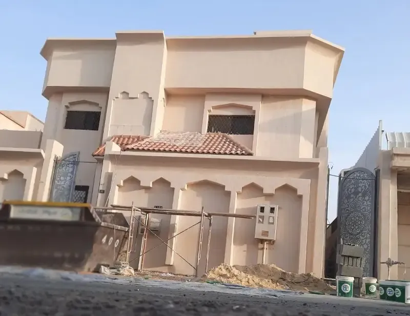 فني بناءوترميم بشمال الرياض أقوى خدمات التشطيب والدهانات