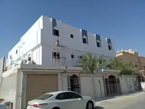 فني بناءوترميم بشمال الرياض أقوى خدمات التشطيب والدهانات