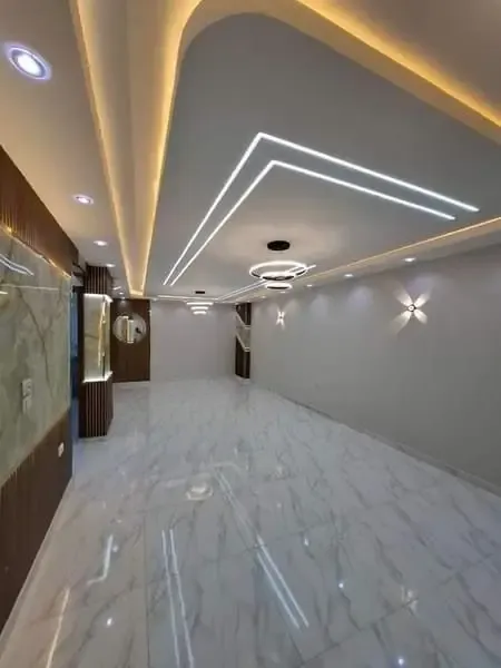 فني بناءوترميم بشمال الرياض أقوى خدمات التشطيب والدهانات