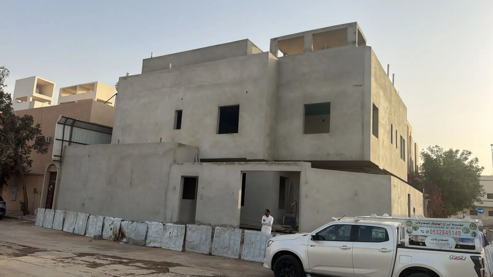 بناء مباني والأصباغ والدهانات الداخلية والخارجية لعام 2026