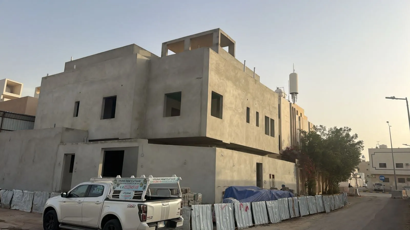 بناء مباني والأصباغ والدهانات الداخلية والخارجية لعام 2026