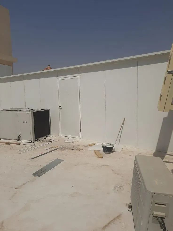 مقاول بناءجداران اسمنت بورد وسقف سندويش بنل بشمال الرياض 