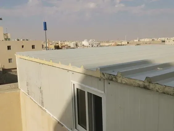 مقاول بناءجداران اسمنت بورد وسقف سندويش بنل بشمال الرياض 