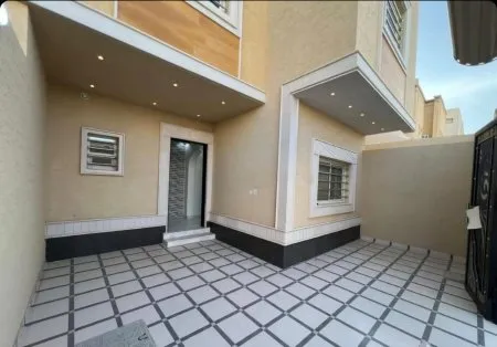 شركة ترميم منازل ومباني بالرياض:حلول التشققات،ومعالجة