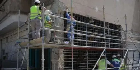 أفضل مقاول ترميم مباني حي الملقا | حلول معتمدة للترميم الداخلي والخارجي