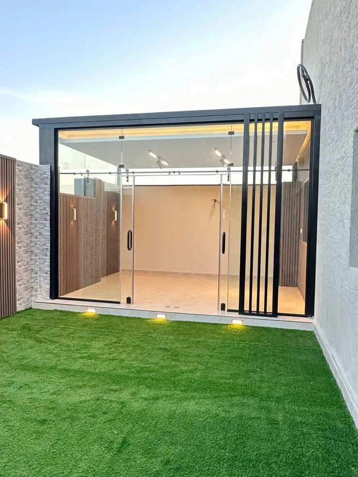 مجالس خارجية زجاجية فاخرةحي النرجس |تصميم وتركيب مجالس